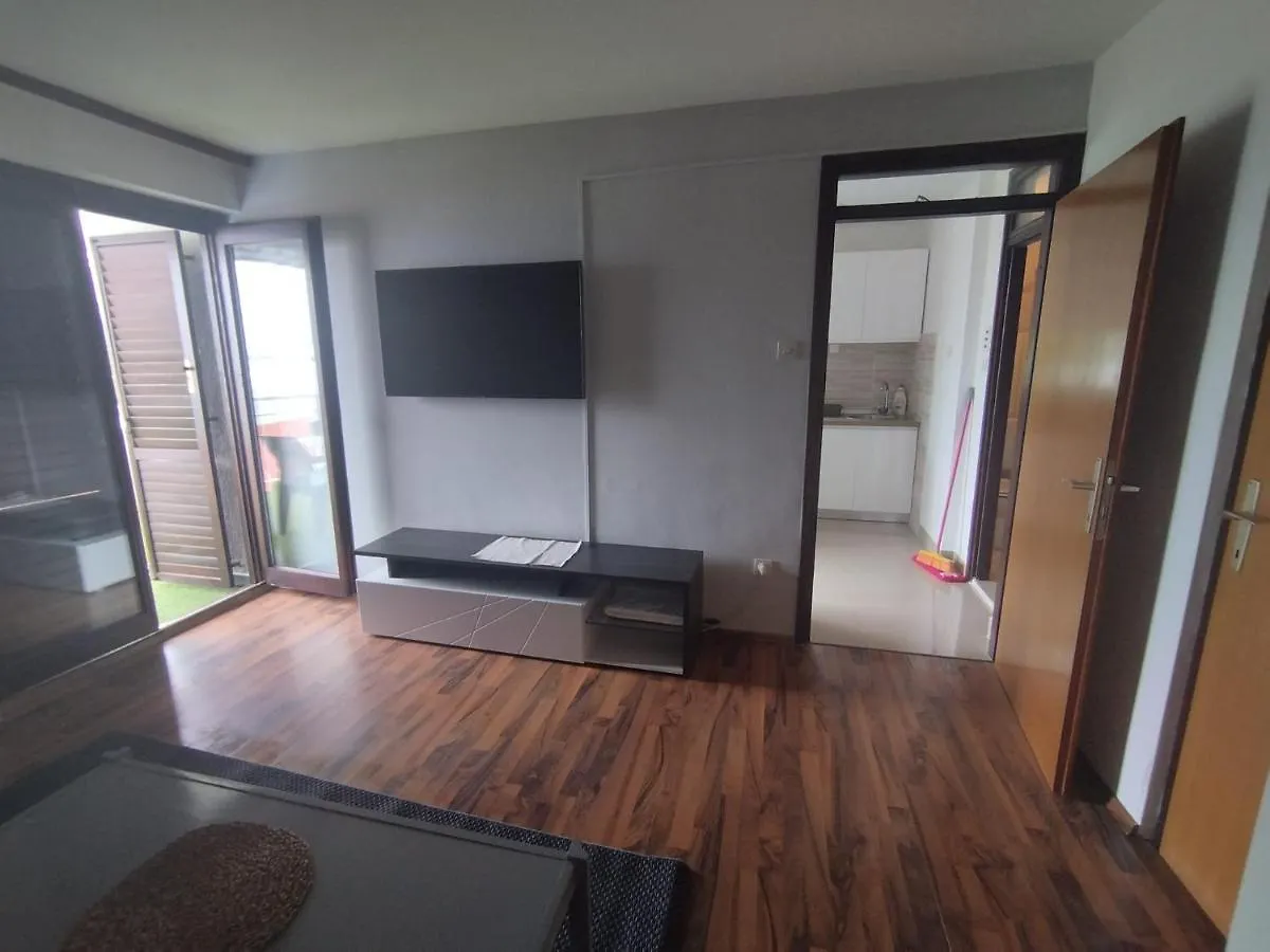 Apartment With Incredible View Klenovica