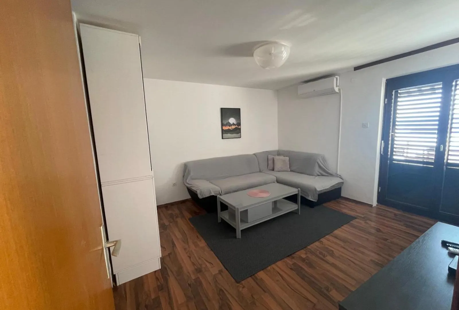 Apartment With Incredible View contacts